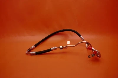 TUBO MASERATI QUATTROPORTE ENTRE DIRECCIÓN Y CREMALLERA Y BOMBA 2014 2015 2016 Foto 1 de 4