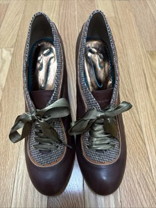 POETIC LICENCE BACKLASH Lace Up Brown Leather Bootie Heels Houndstooth - Size 10 - Picture 1 of 7