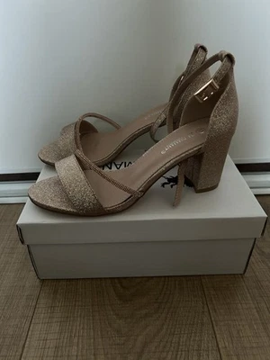 Escarpins ouverts pailletés neufs JM Diamant pointure 37 - Photo 1/4