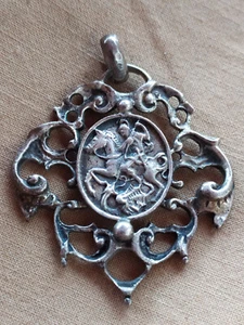 Médaillon en argent " Saint Georges terrassant le dragon " 19eme siècle - Bild 1 von 2