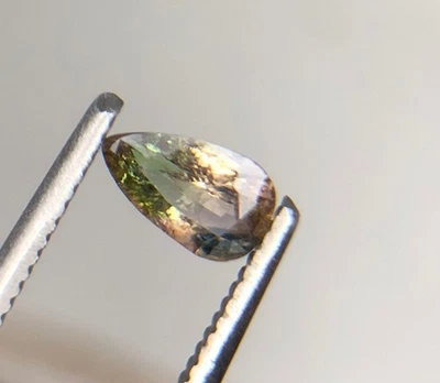 Rare Axinite Blue green Shaded cut stones from Pakistan  0.45carat - Image 1 of 4