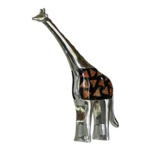 Figura pequeña jirafa con parche de bambú de aluminio reciclado Filipinas - Imagen 1 de 1