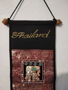 Thai PURPLE Woven Silk 3D Elephants Wall Hanging 3 Storage Pockets Tapestry - Picture 1 of 5