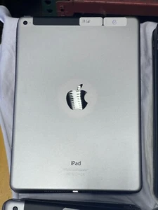 Apple iPad Air 2 MH2V2LL/A -16GB Wi-Fi + Cellular Silver (Grade B) - Picture 1 of 2