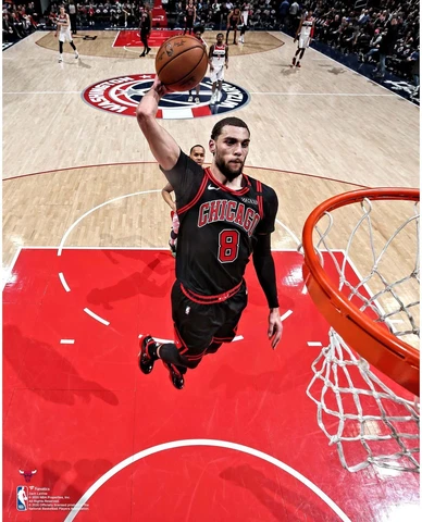 Zach Lavine Chicago Bulls Unsigned Dunking Photograph Cover