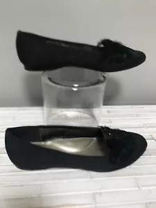 Ann Marino Dia Black Satin Feathers Smoking Slipper Loafer Flats NWOB Size 6M - Picture 1 of 8
