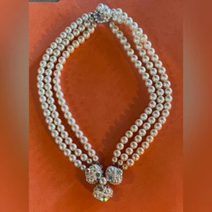 Vintage Halskette Damen 16" Perlen Strass 3 Stränge Halsband Choker Hochzeit - Bild 1 von 5