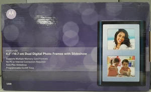 Motorola 4.2"/10.7cm Dual Digital Photo Frame with Slideshow New A32 G443 - Picture 1 of 11