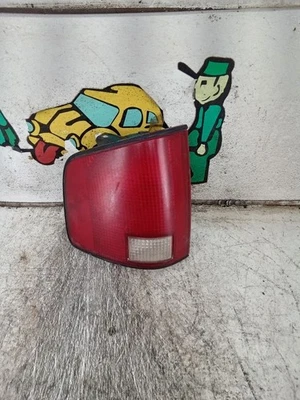 Lanterna traseira Chevy S-10 1996, lado do motorista (LR) FABRICANTE DE EQUIPAMENTO ORIGINAL  - Imagem 1 de 2