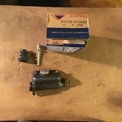 Ford Truck Master Cylinder 1939-48 nuevo Wagner hecho en EE. UU.  Foto 1 de 4