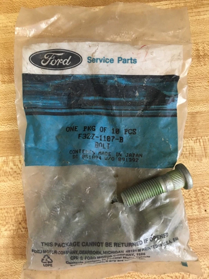 Новые из старых запасов зажимные шпильки для колес Ford Probe F32Z1107B 1983 84 85 - Изображение 1 из 1