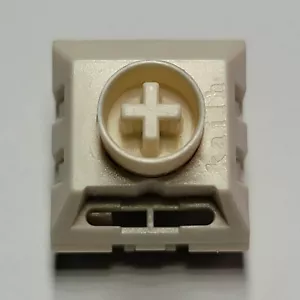 Novelkeys x Kailh BOX Cream Linear Switch - Operating: 45g, Bottom: 55g - Picture 1 of 6