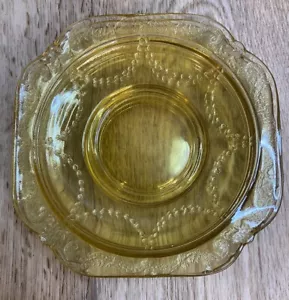 3 Vintage Yellow Depression Glass Plates Madrid Decorative Pattern, Many Flaws - Picture 1 of 12