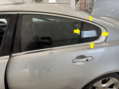 09-15 JAGUAR XF DRIVER LEFT REAR SIDE DOOR VENT WINDOW GLASS ONLY - Image 1 of 4