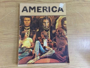 SHEET MUSIC BOOK AMERICA - Picture 1 of 1