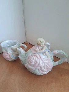 1990s Vintage Avon Pink Angel Rose Porcelain Cherub Pastel Teapot & Mug Set - Picture 1 of 6