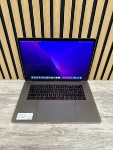 MacBook Pro 15" 2016 i7 16gb 500gb SSD - Imagen 1 de 4