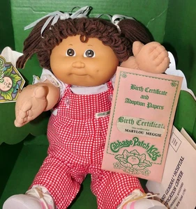 Cabbage Patch Kids 1983 Marlou Meggie cara de mocoso certificado de nacimiento caja de adopción - Imagen 1 de 24
