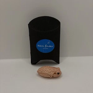 Adam Binder Editions "Frosch" orange mit Herzen Palme Anhänger signiert - Bild 1 von 8