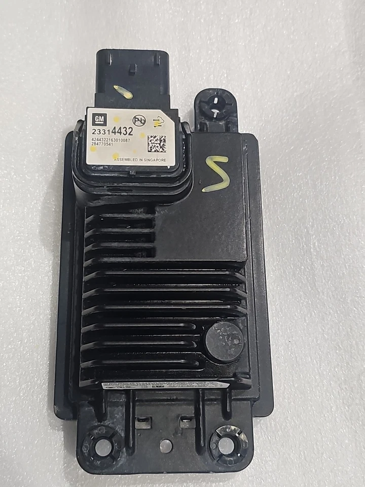 15-20 Yukon  Front Adaptive Cruise Control Radar Sensor Module Unit - Image 1 of 4
