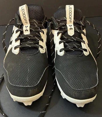 Botines de béisbol Under Armour Leadoff juveniles 4 años negros blancos moldeados zapatos UA Foto 1 de 4