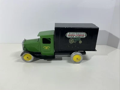 SpecCast Limited Edition Vintage John Deere Steel Truck Replica 1:25  - Image 1 of 4