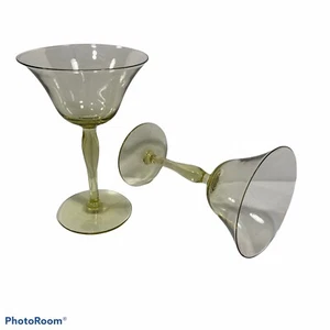 2 Elegant Glass Stems Goblets Champagne Sherbet Wine Yellow Gold Crystal Vintage - Picture 1 of 11