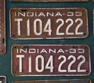 1933 INDIANA TRUCK LICENSE PLATE PAIR OF TAGS # T 104222 - Picture 1 of 1