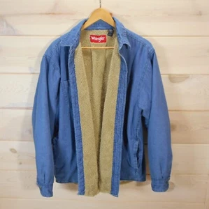 Wrangler Shacket Herren Gr. L Sherpa gefüttert Chambray blau Hemdjacke Knopfleiste - Bild 1 von 10