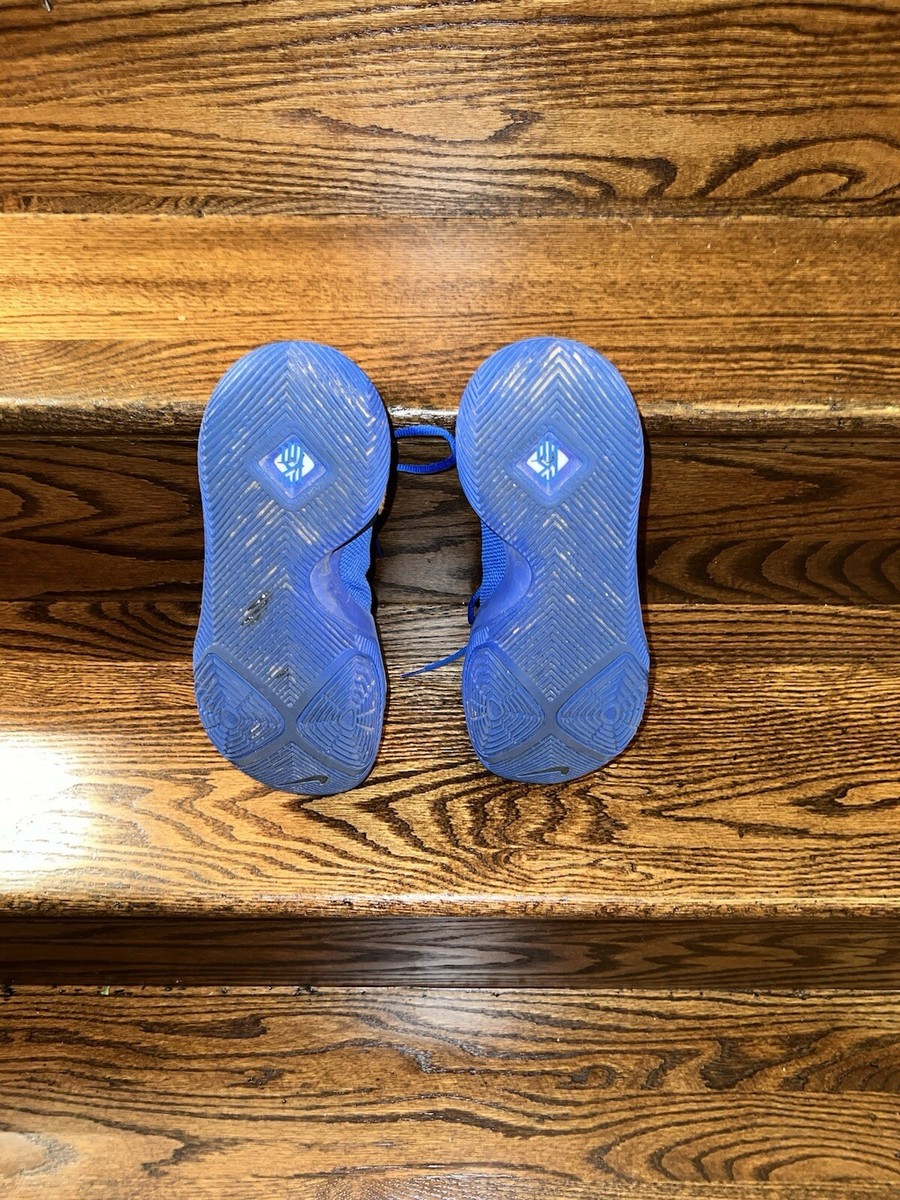 Nike Kyrie 3 Duke - 922027-001 for Sale | Authenticity Nike Kyrie 3 Duke - 922027-001 for Sale | Authenticity