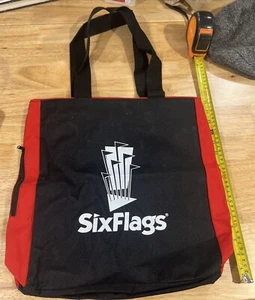 BORSA TOTE BAG vintage SIX FLAGS ~ tela viaggio grande avventura nera e rossa - Foto 1 di 4