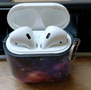 Apple AirPods 2nd Generation A2031 In-Ear (With Carrying Case) and Galaxy Cover - Zdjęcie 1 z 7