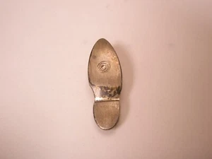 Shoe Sole Cobbler Shoemaker Vintage Tie Tack Lapel Pin footprint saddle z47 - Picture 1 of 6
