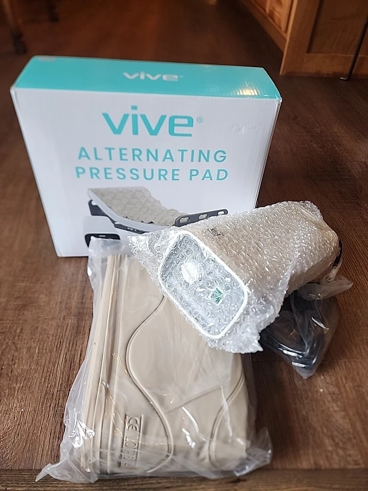 Vive Alternating Air Pressure Mattress Pad & Pump LVA1004
