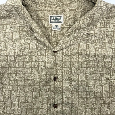 LL Bean Men's Button Up 0AVC8 Large Short Sleeve Beige Mayan Aztec Hawaiian - Image 1 of 4