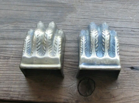 Architectural Salvage Lions Paw Claw Foot Brass Footing 3" high Lot of 2 SO13 Cover