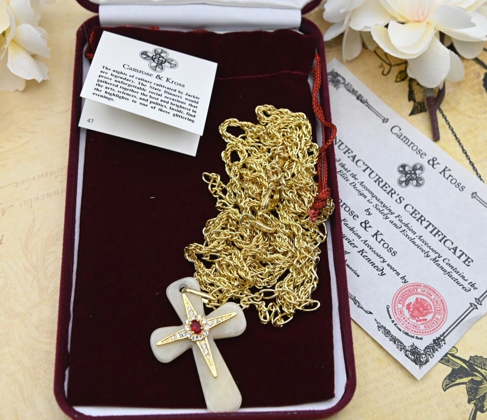 Collar Multi Cadena 28" Camrose & Kross JBK Ágata Brasileña Cristal Rojo Cruz Foto 1 de 4