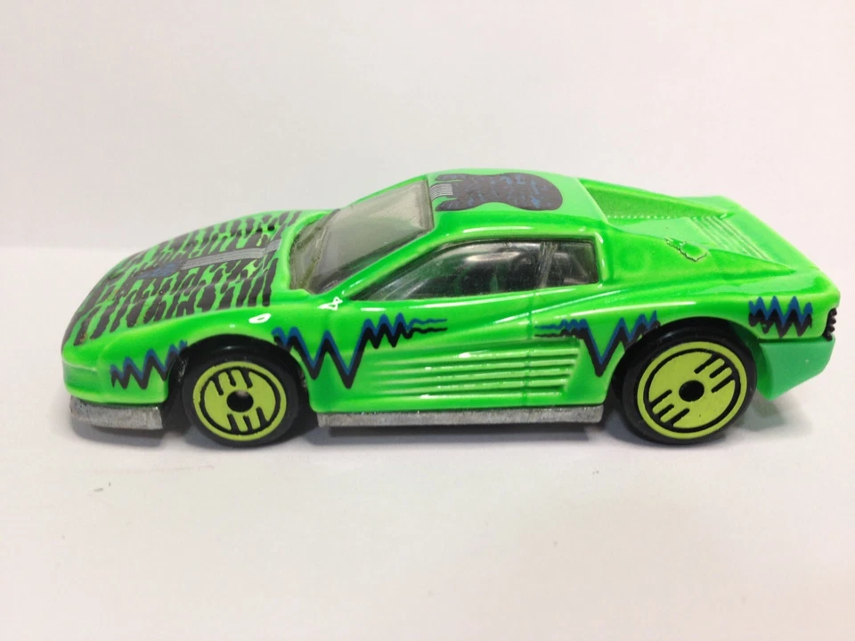 Hot Wheels - Revealers "Ferrari Testarossa" loose Fluorescent Green w/Lime UH X1 - Image 1 of 1