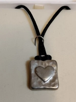 Hallmark New In Box Beautiful Silver Tone Pendant With Place For A Picture - Image 1 of 4