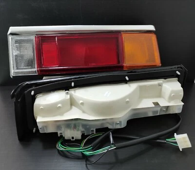 Arnés de luces traseras Fit Corolla Sedán KE70 E70 TE71 DX 1979-80 Nuevo Foto 1 de 4