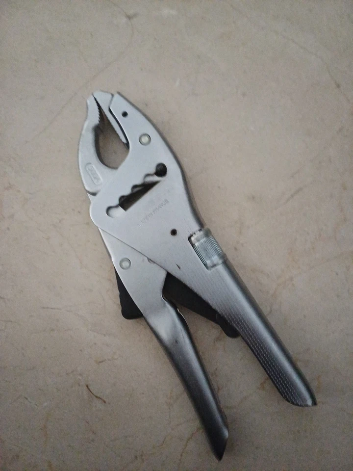 FACOM 501A Pince-étaux avec Boutonnière 5 Positions (501APB) - Photo 1/1