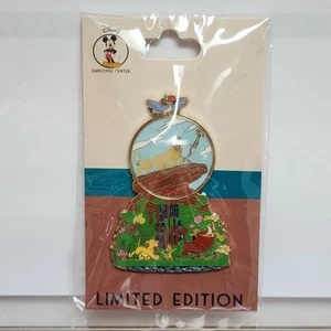 Disney DEC lion king Snow Globe LE 250 Pin with simba, tamon, and pumba - Picture 1 of 3