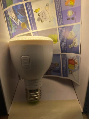 2X E27 Ledus Magic Bulb 4W Wiederaufladbare LED Notfall Taschenlampe Energiesparlampe - Bild 1 von 4