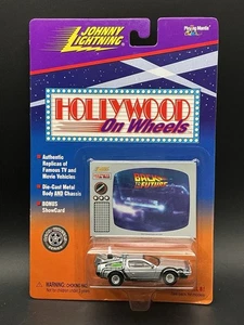 Johnny Lightning Hollywood on Wheels- Back to the Future DeLorean-NEW-1:64 - Picture 1 of 2
