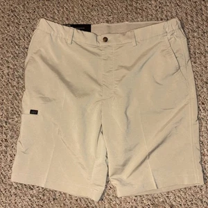 NWT NEW Greg Norman Men's 36 Performance Stretch Moisture Wicking Golf Shorts - Picture 1 of 7