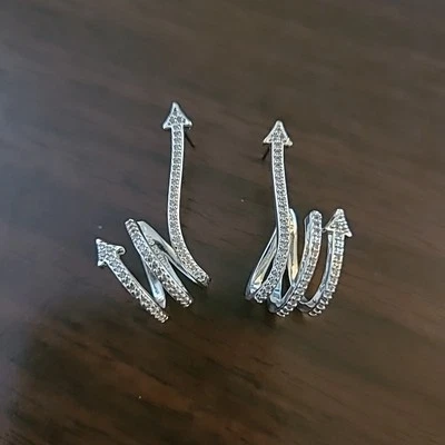 Stella & Dot 银色铺头袖口柱耳环 CZ — 第 1/4 张图片