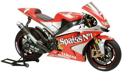 Tamiya 1/12 Motorcycle Series No.100 Yamaha YZR-M1 04 No.7/No.33 Plastic Model 1 - Image 1 of 4