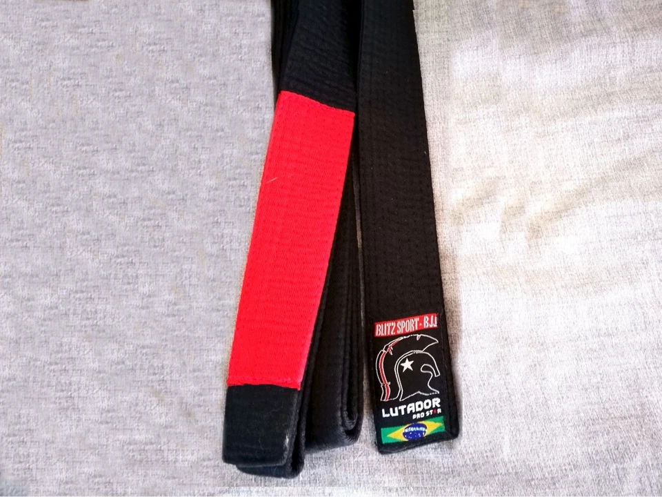 Cinturón Negro Lutador Pro Star Brazilian Jiu Jitsu A4 315 CM BJJ Belt Brasileño - Imagen 1 de 1