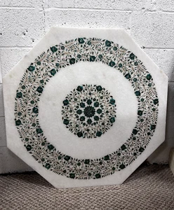 White Marble fine Malachite semiprecious stone inlaid table. - Picture 1 of 1