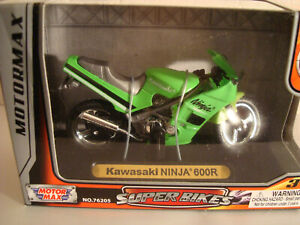 Kawasaki Ninja 600 R Vert 1:18 Motor Max